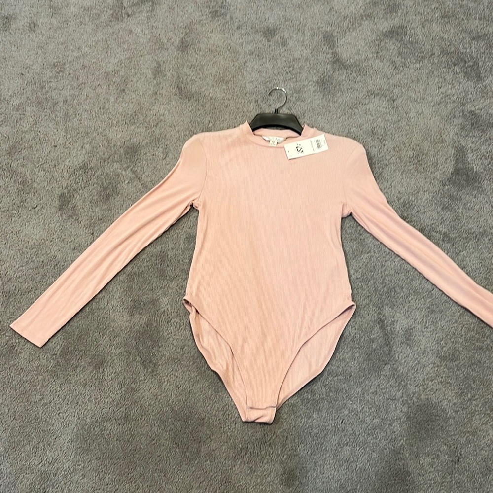 NWT - long sleeved bodysuit